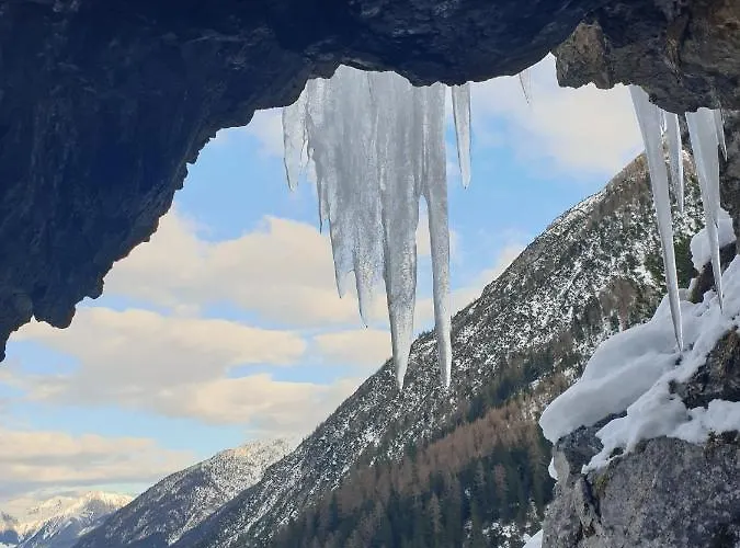Semesterbostad Dora's Lechtraum Bach (Tyrol)